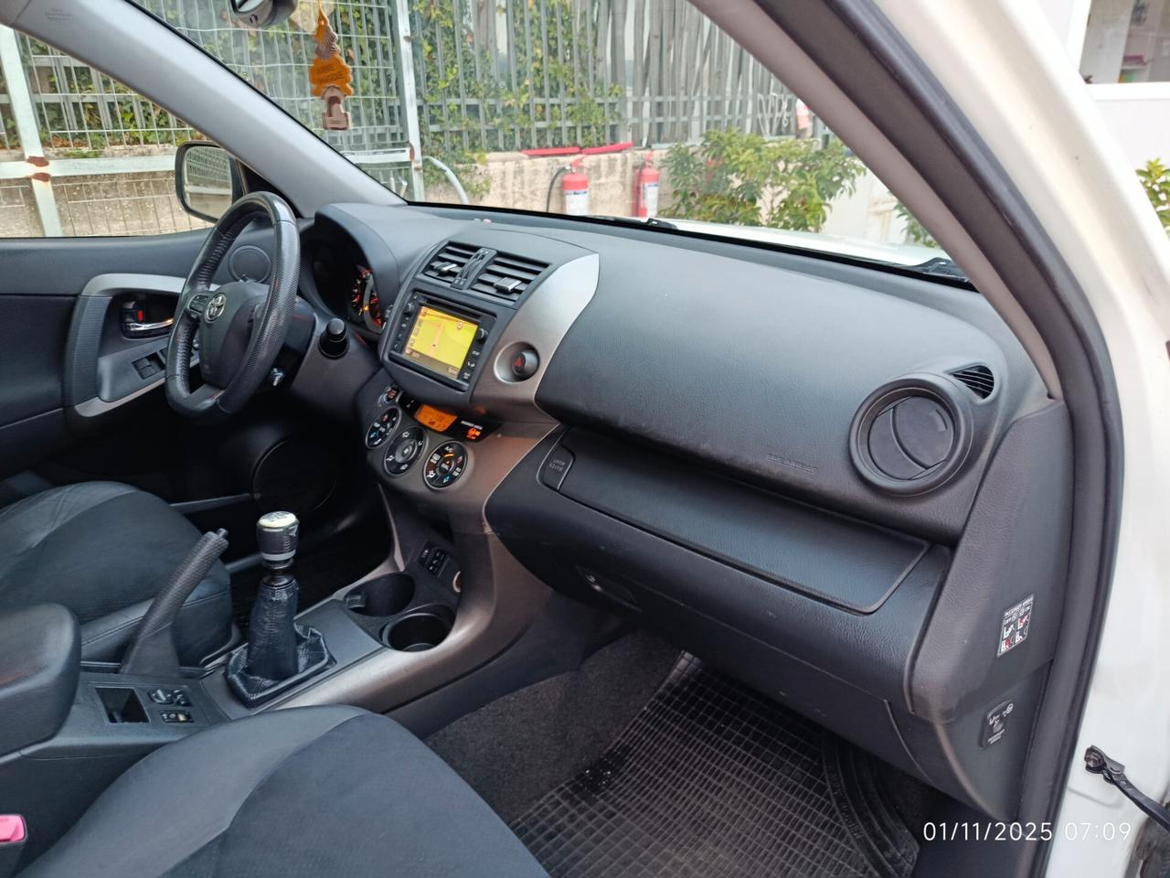 Toyota RAV 4 RAV4 Crossover 2.2 D-4D 150 CV Lounge 4wd