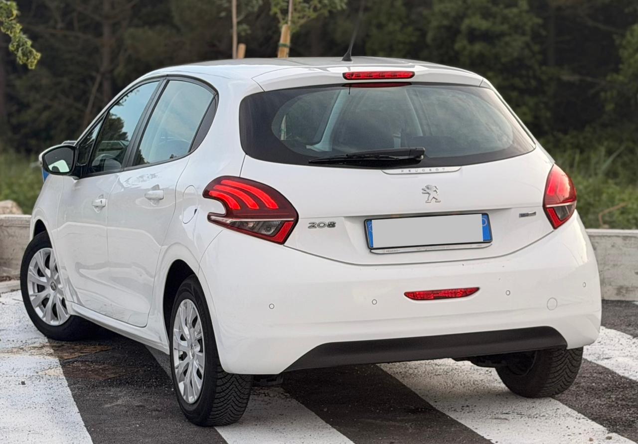Peugeot 208 PureTech 82 5p. GPL Allure