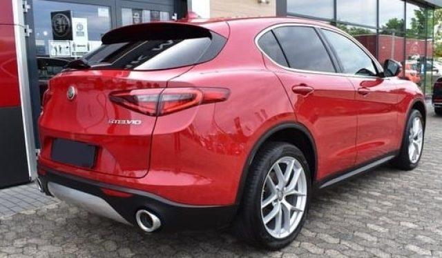 ALFA ROMEO Stelvio 2.0 Turbo 280 CV AT8 Q4 Super