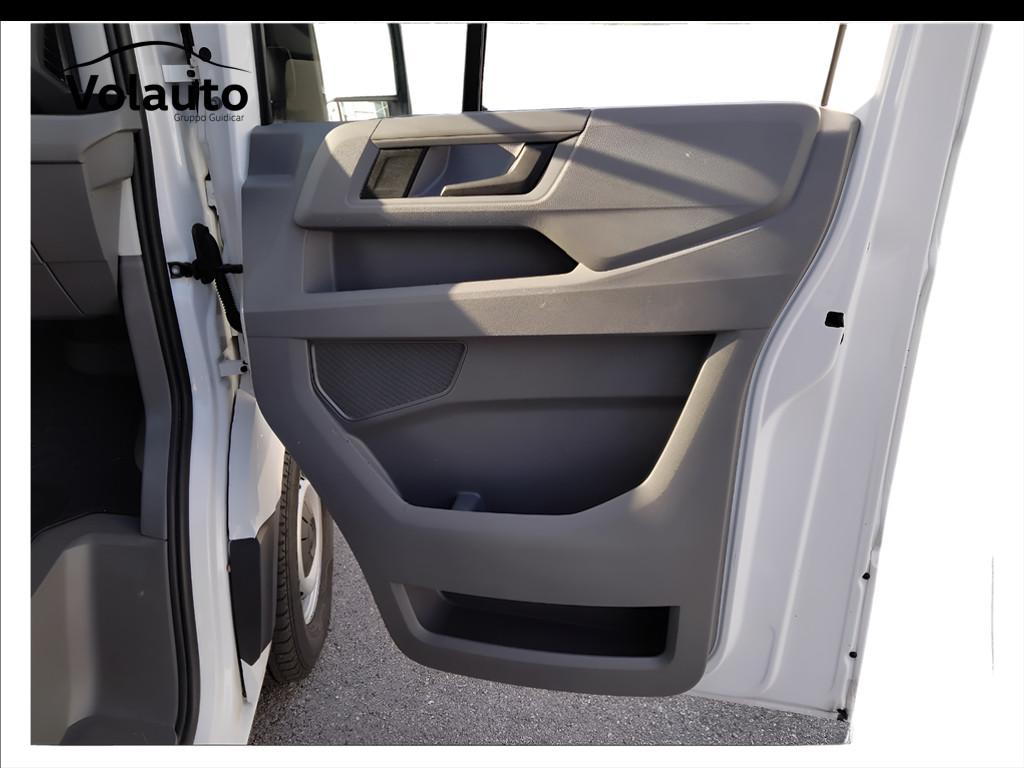 VOLKSWAGEN Crafter II 35 E6 2017 - crafter 35 2.0 tdi 140cv L4H3 Business