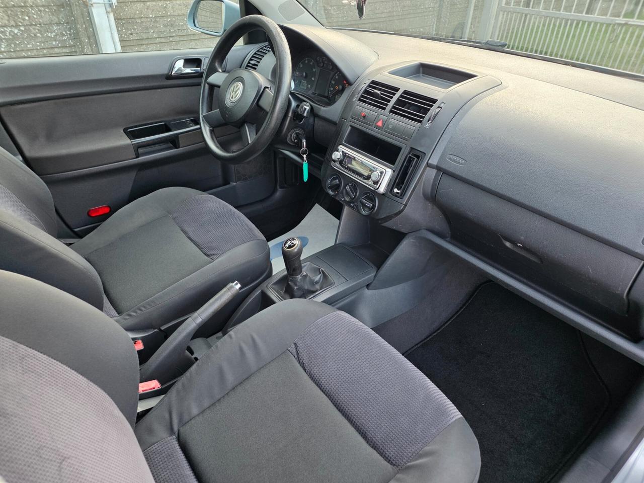 Volkswagen Polo 1.4/75CV 16V 5p. Comfortline