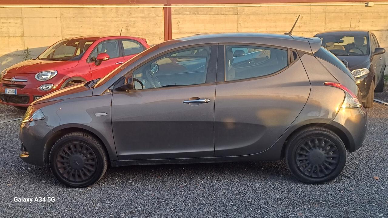 Lancia Ypsilon FireFly 5 porte S&S Hybrid UnYca