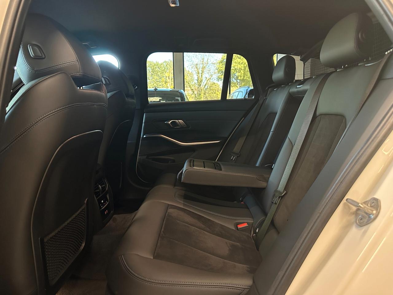 BMW 320D MHEV MSPORT TOURING *CARPLAY*HUD*LED*