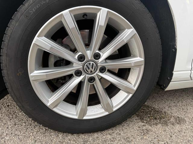VOLKSWAGEN Passat Variant 1.6 TDI SCR DSG Business BMT