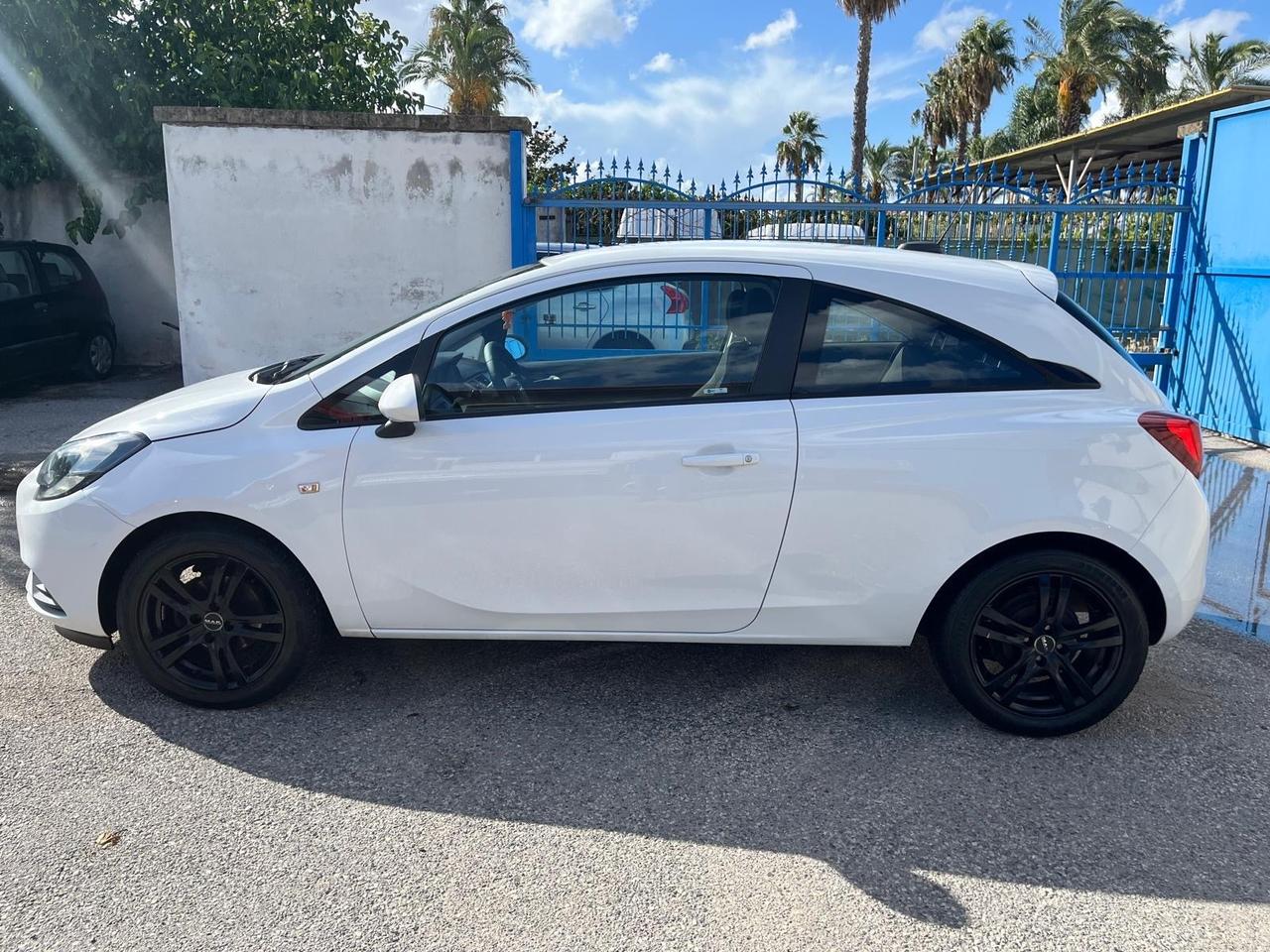 Opel corsa 3P-5 serie - 1.4 gpl 1 full-01/2018