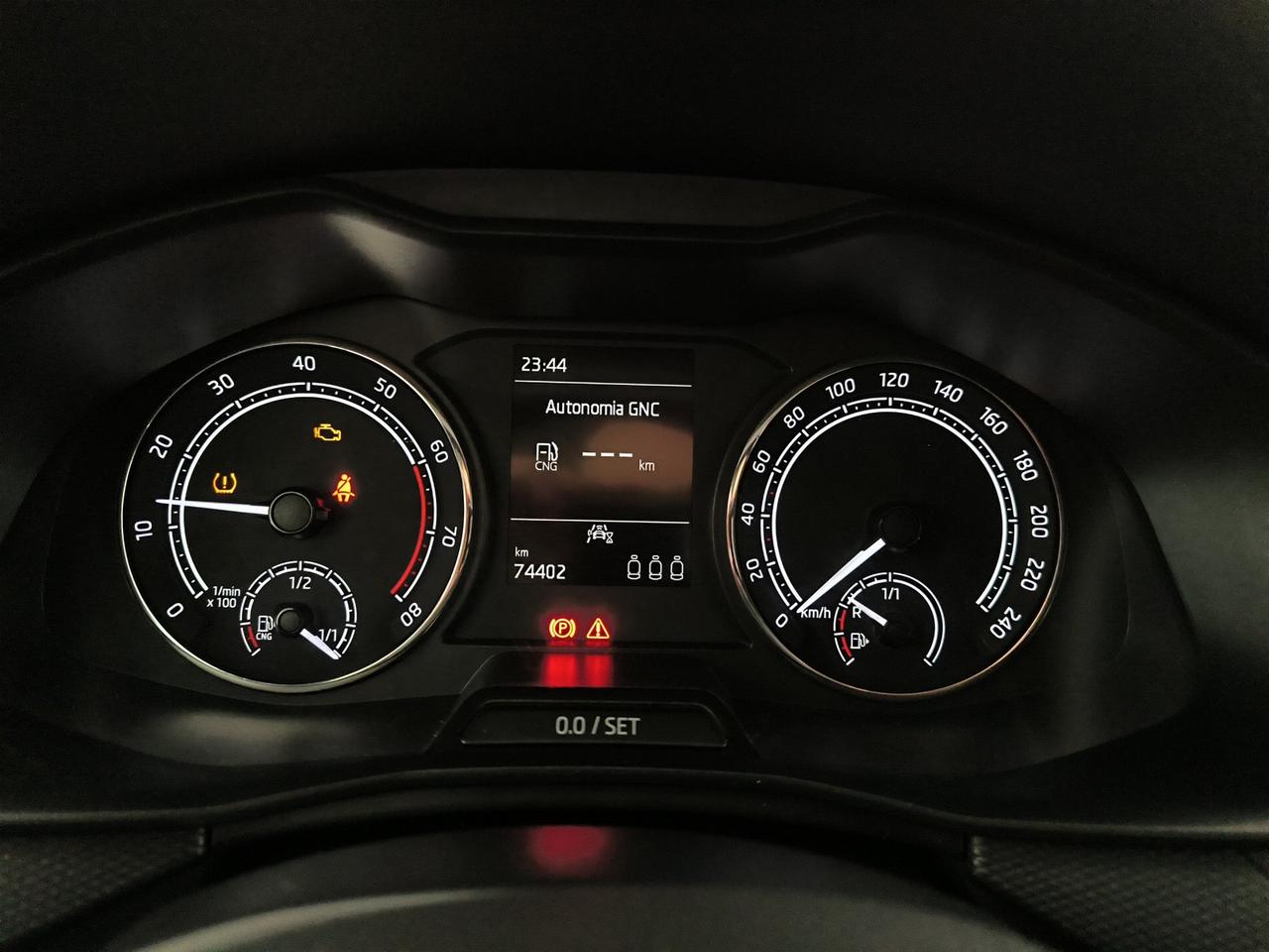 Skoda Kamiq 1.0 g-tec ambition 90cv