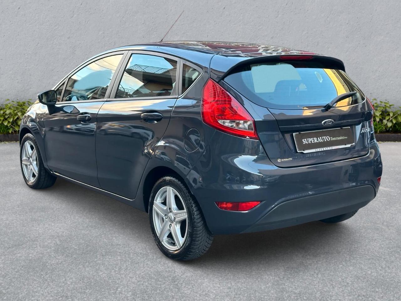 Ford Fiesta 1.4 TDCi 5 P OK neo patentati