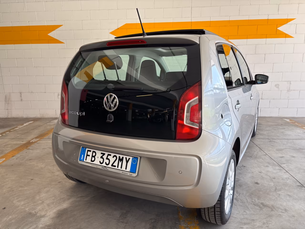 Volkswagen up! 1.0 Benzina/Metano