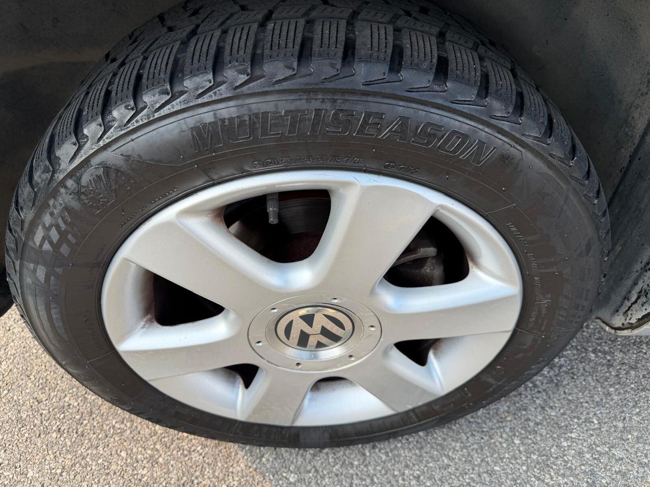 Volkswagen Touran 1.6 16V FSI Highline