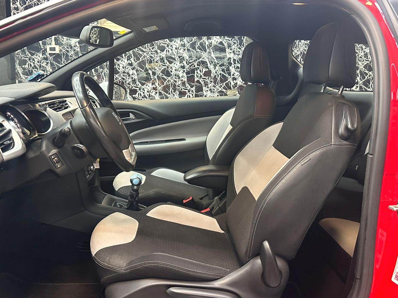 Ds DS3 3 1.4 HDi 70 Just Black