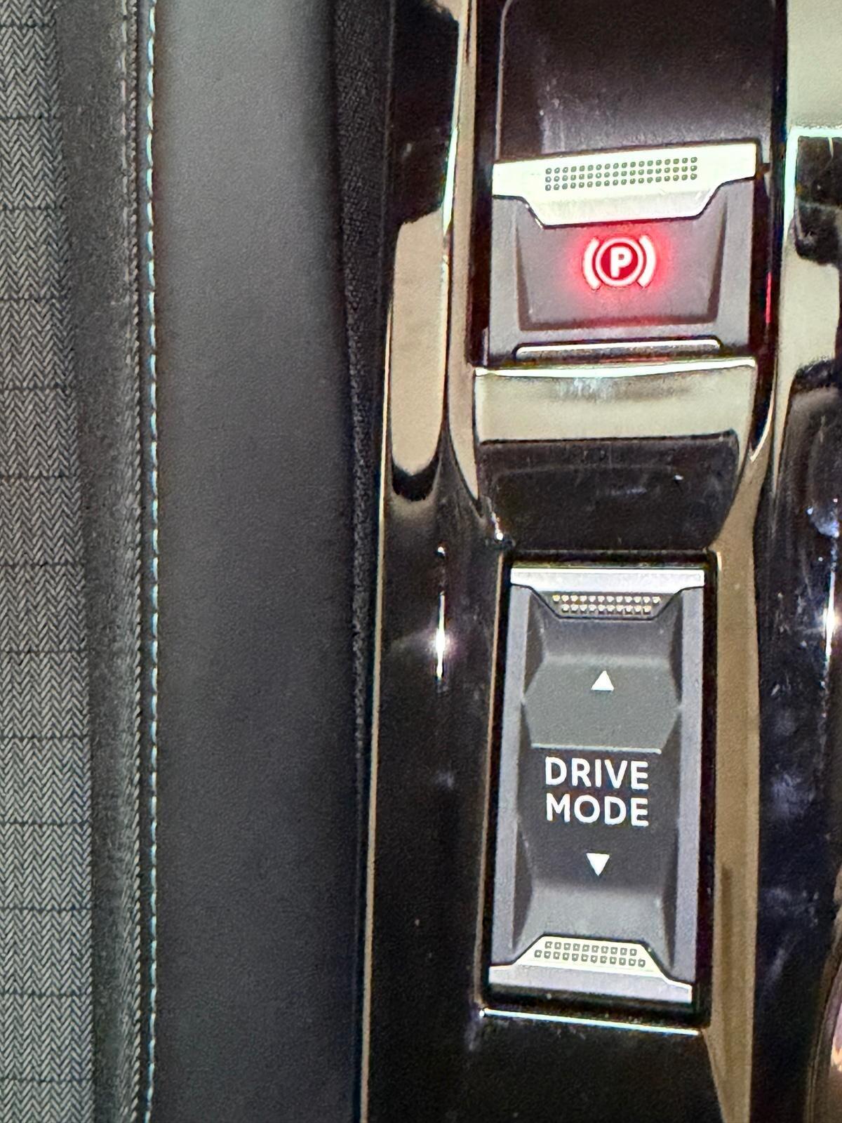 Peugeot 2008 BlueHDi 110 S&S Allure Pack