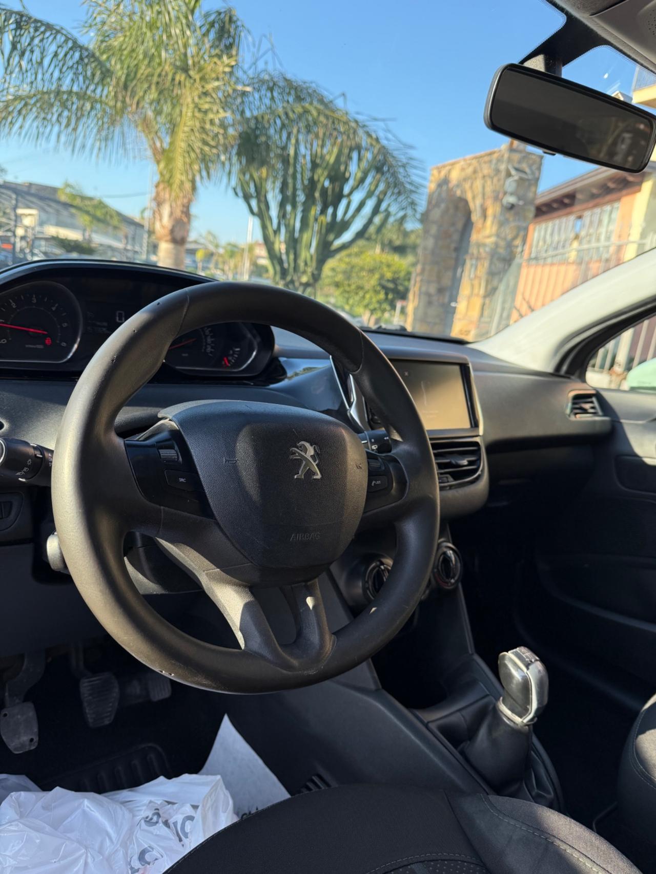 Peugeot 208 1.4 HDi 68 CV 5 porte Access