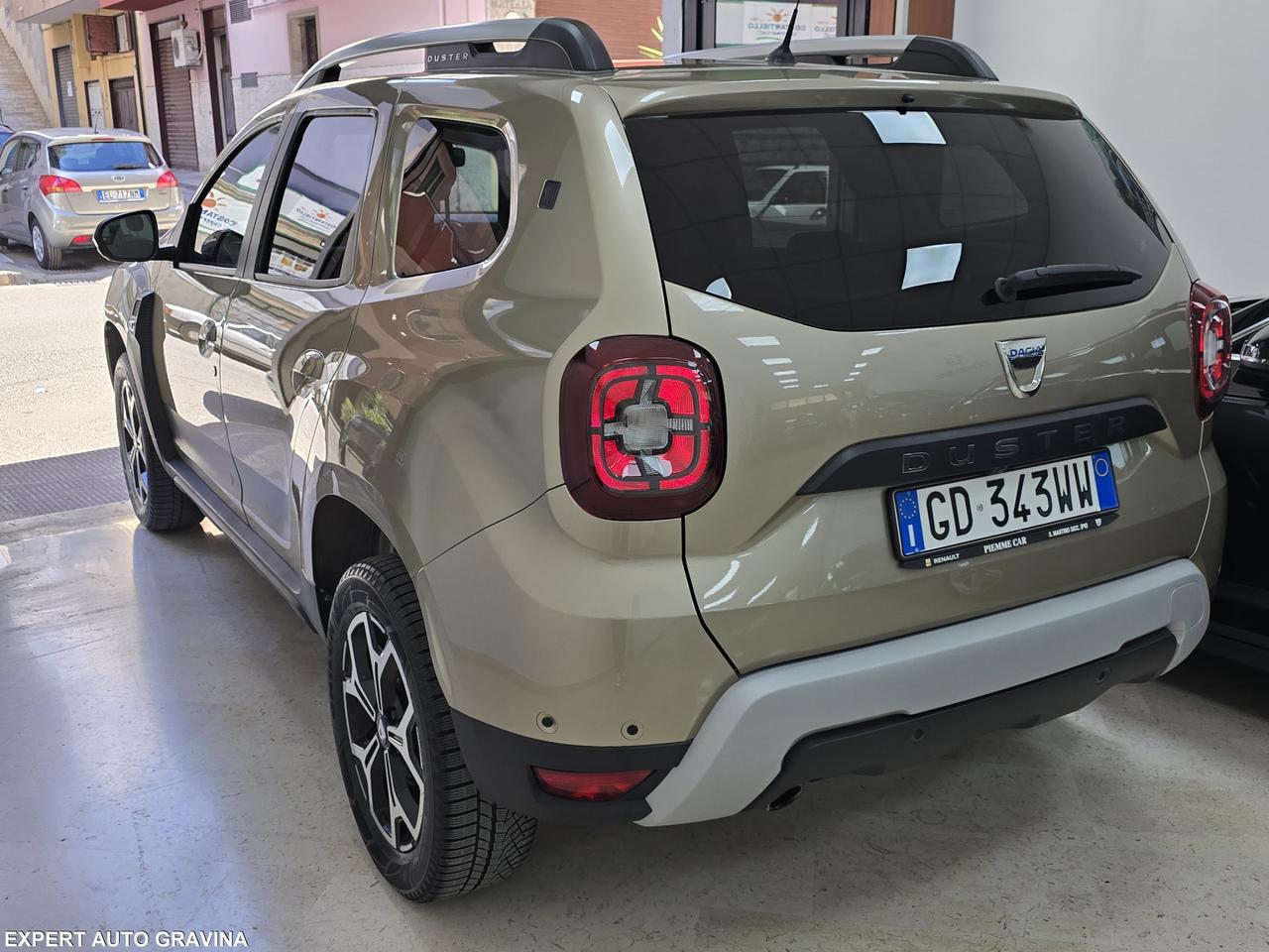 DACIA DUSTER 1.0 TCe GPL 15th ANNIVERSARY