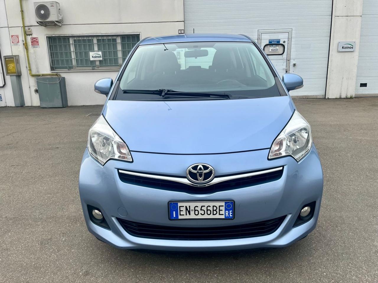 Toyota Verso-S 1.4D 2012 96.000km cambio automatico