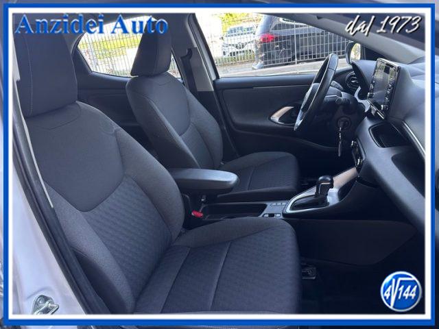 TOYOTA Yaris 1.5 Hybrid 5 porte Business