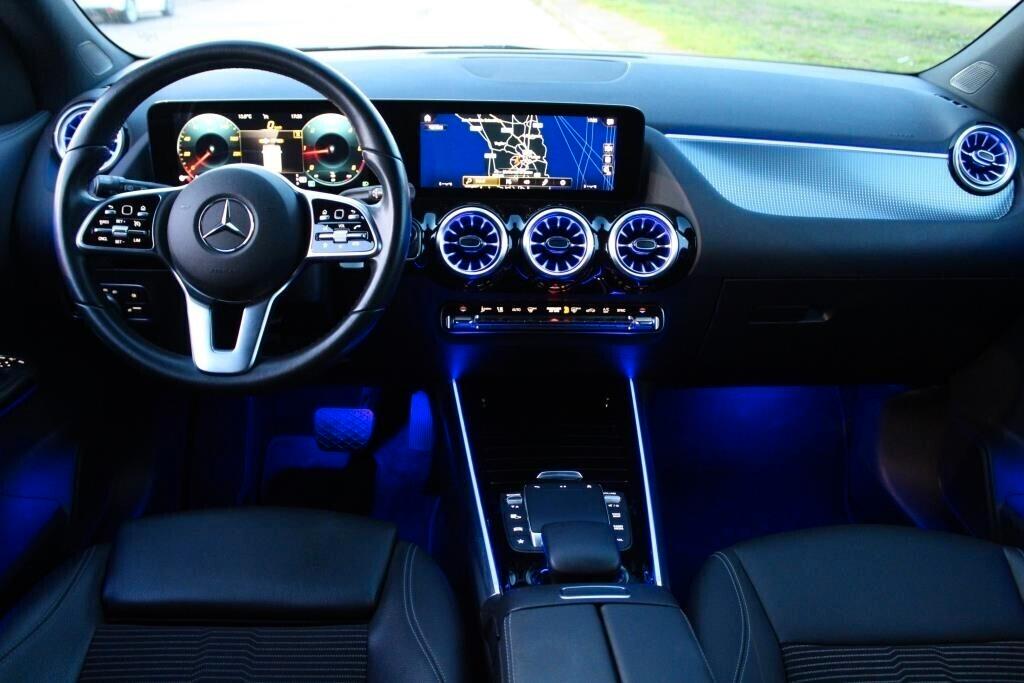 MERCEDES GLA 200 d Aut. *Pelle *Luci Ambiente