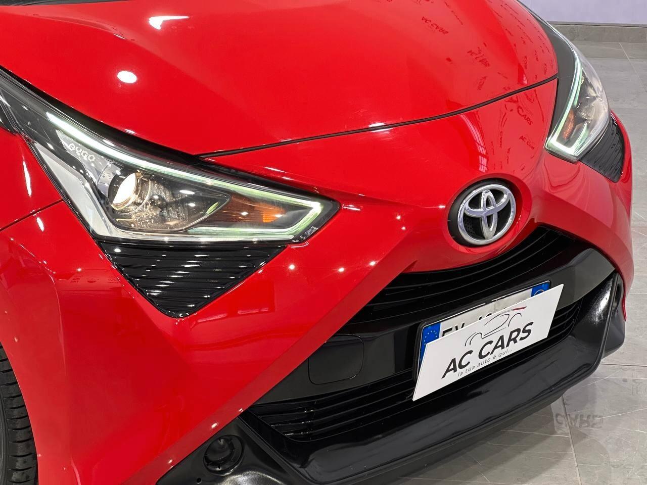 Toyota Aygo Connect 1.0 VVT-i 72 CV 5 porte x-clusiv perfetta