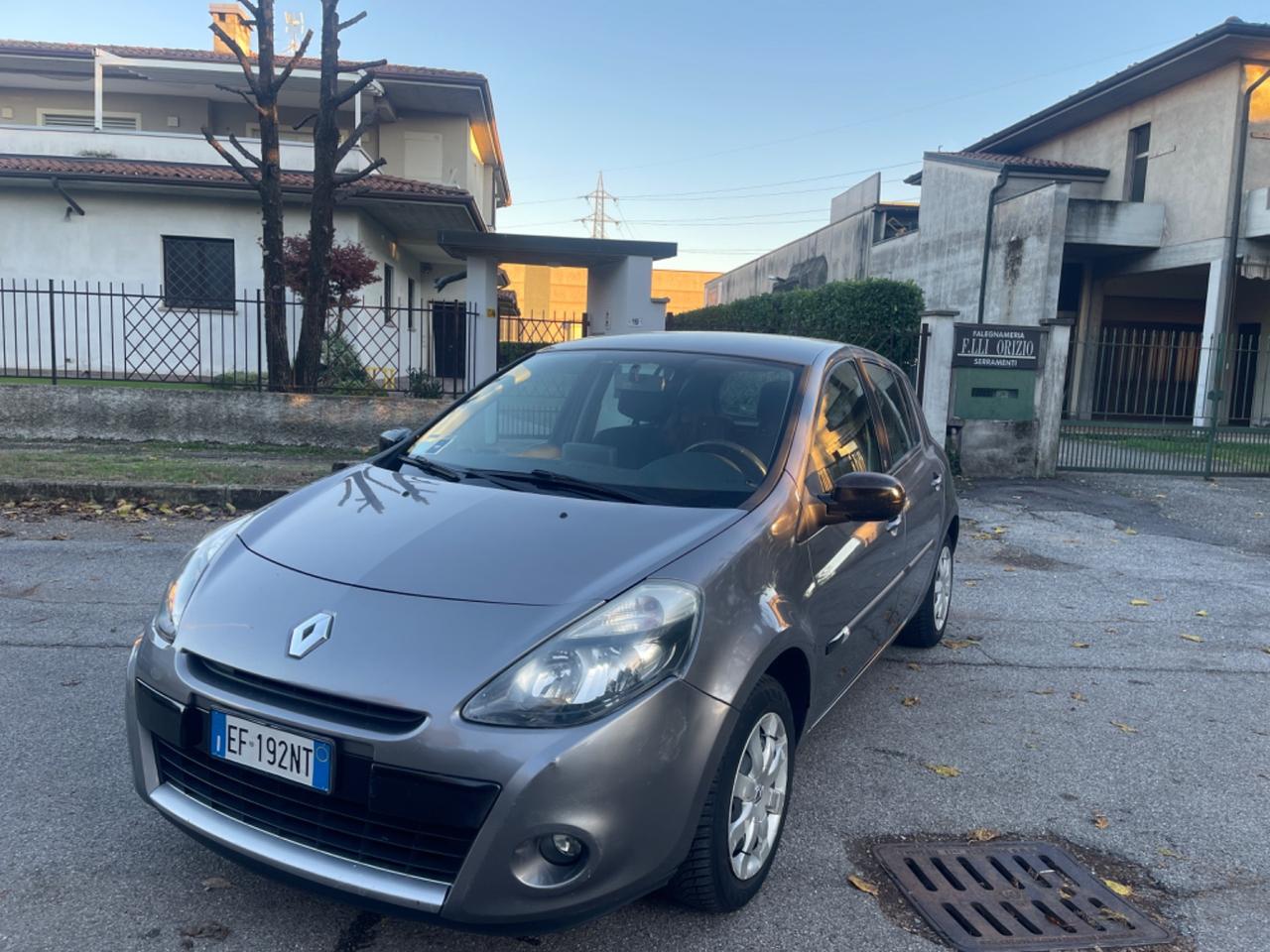 Renault Clio 1.5 dCi 75CV 5 porte Dynamique per Neopatentati