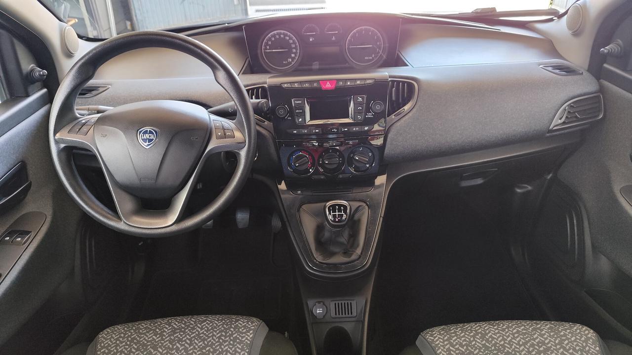 Lancia Ypsilon 1.2 69 CV 5 porte GPL Ecochic Elefantino Blu