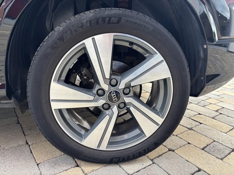 Audi Q2 35 1.5 tfsi S line edition s-tronic NAVI-LED-CAM-18"
