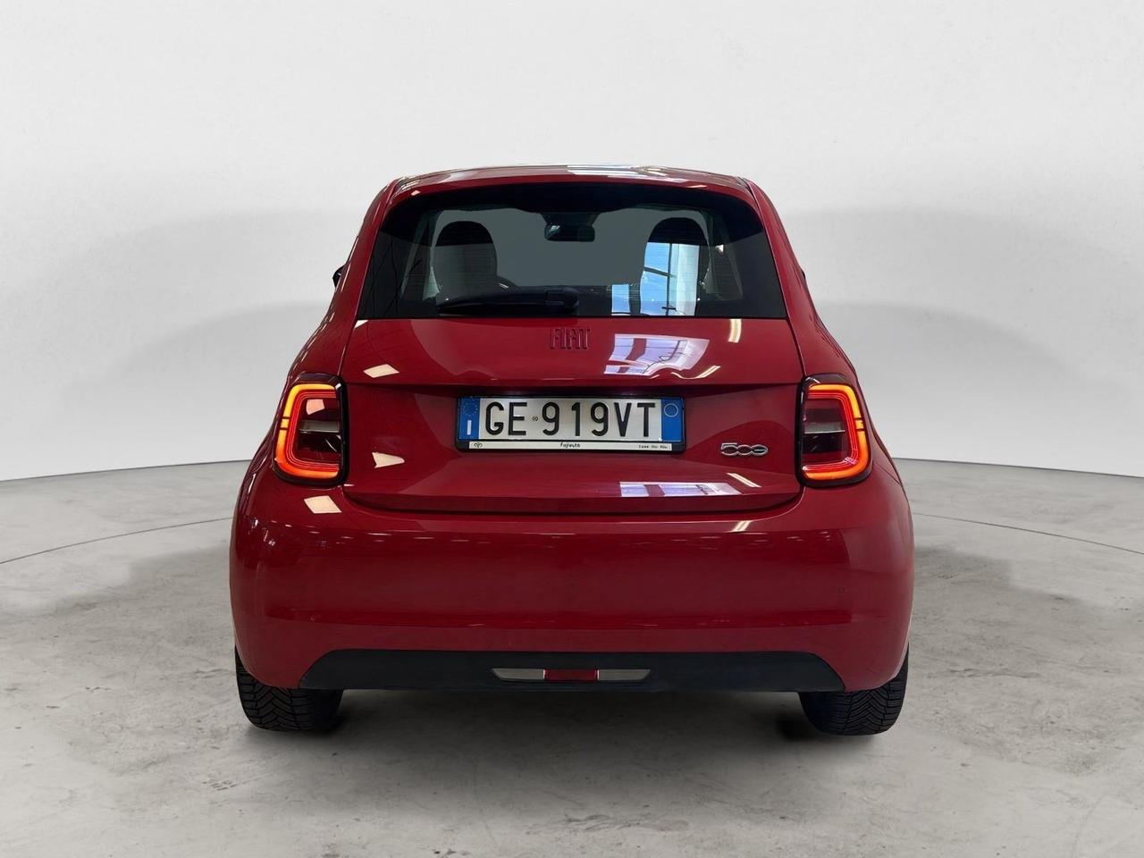 Fiat 500e 42 kWh Passion
