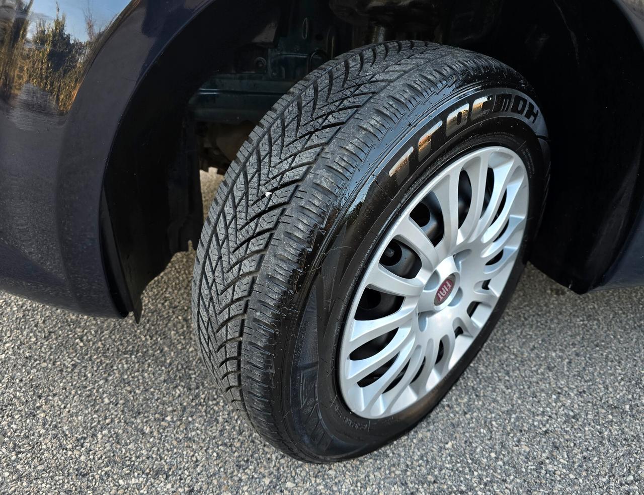 FIAT PUNTO YOUNG NATURAL POWER 2015 NUOVISSIMA