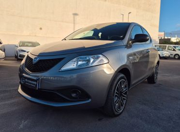 Lancia Ypsilon 1.2 69 CV Gold