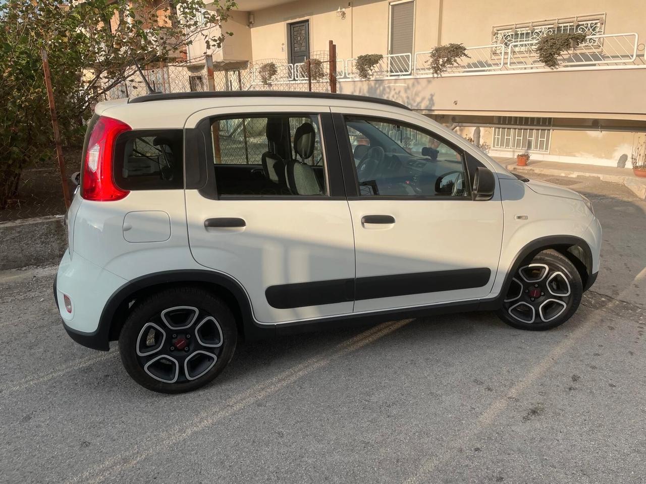 Fiat Panda 1.0 FireFly S&S Hybrid City Cross