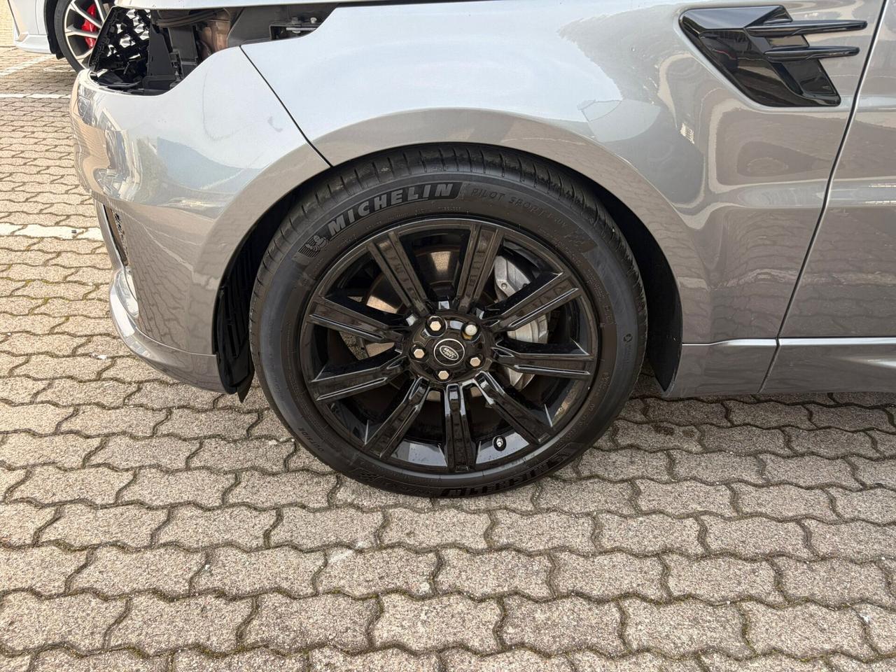 Range Rover Sport 3.0d i6 mhev 249cv auto DANNEGGIATA
