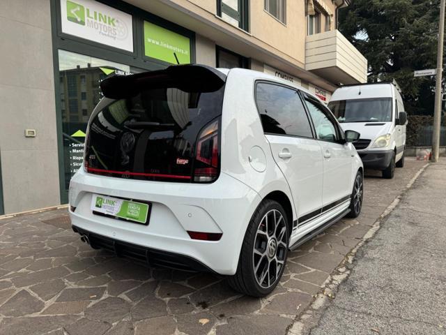 VOLKSWAGEN up! gti