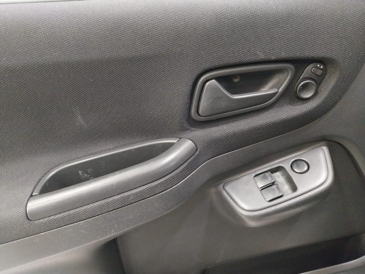 Suzuki Ignis 1.3 DDiS 94CV - 2005