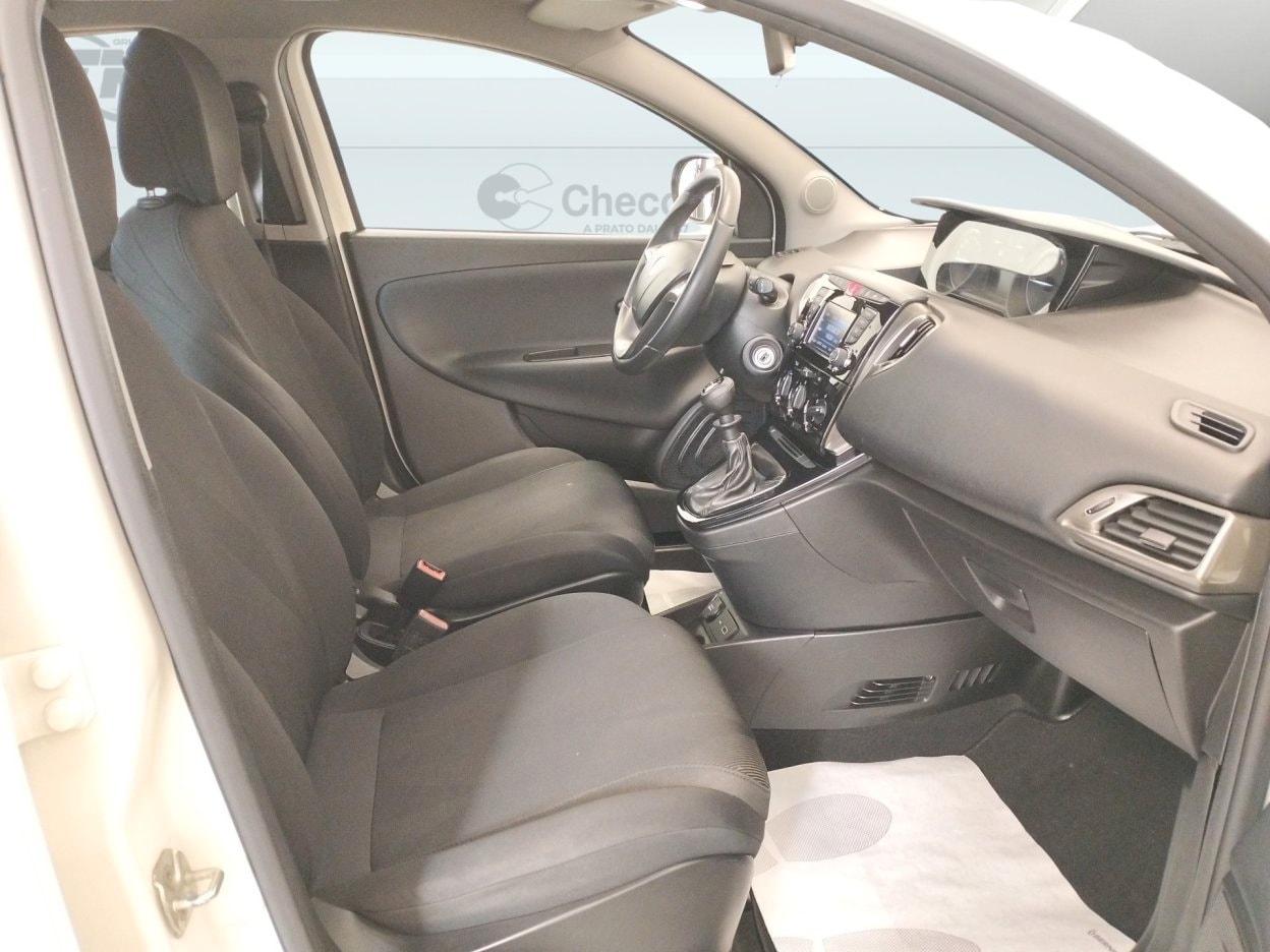 LANCIA Ypsilon 3ª serie Ypsilon 1.2 69 CV 5 po...