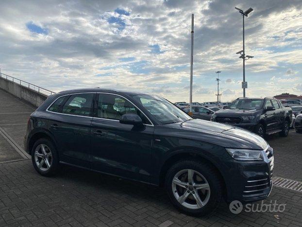 AUDI Q5 40 TDI quattro S tronic Sport