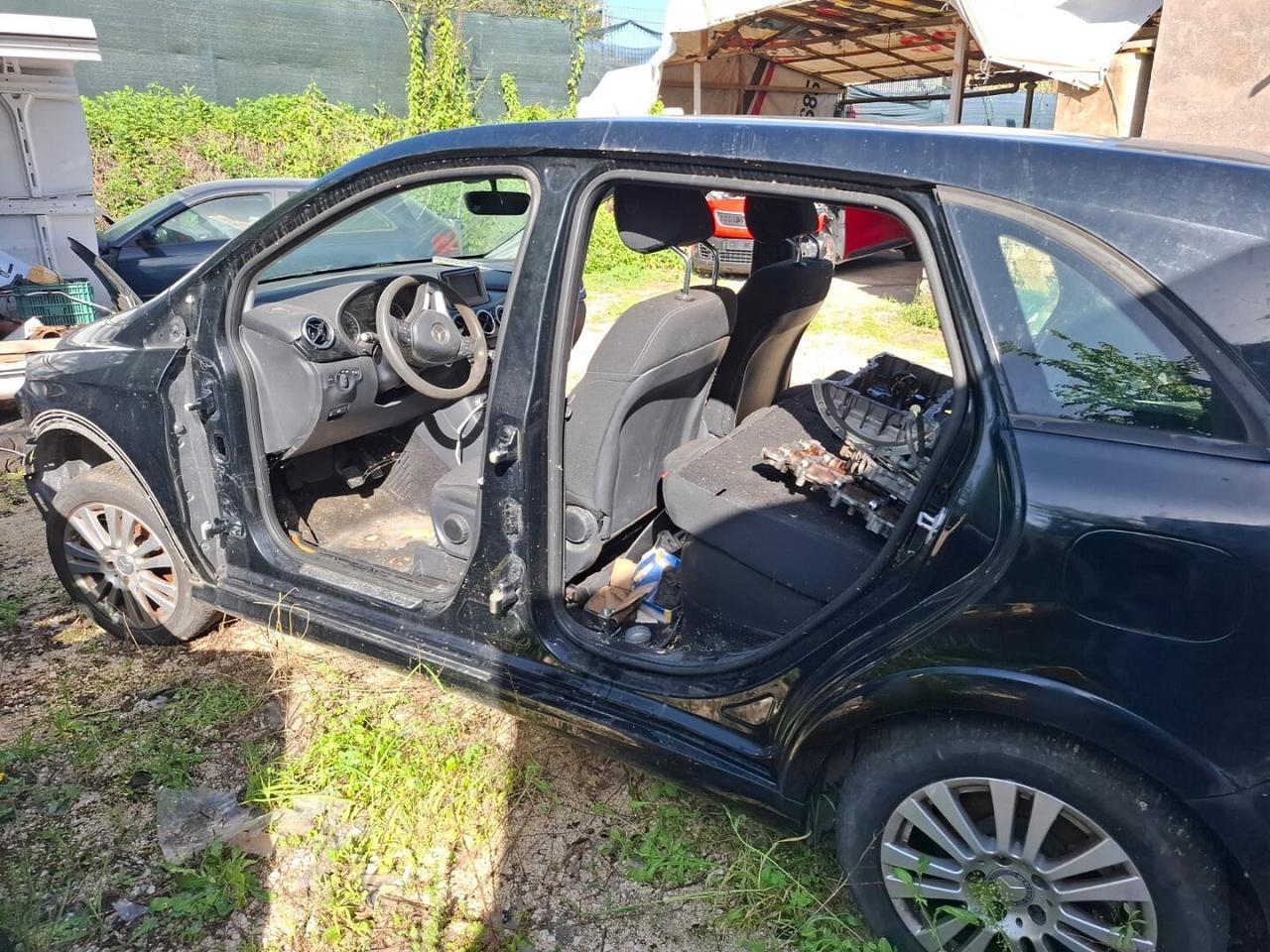 MERCEDES CLASSEB180 EXECUTIVE RITR.FURTO