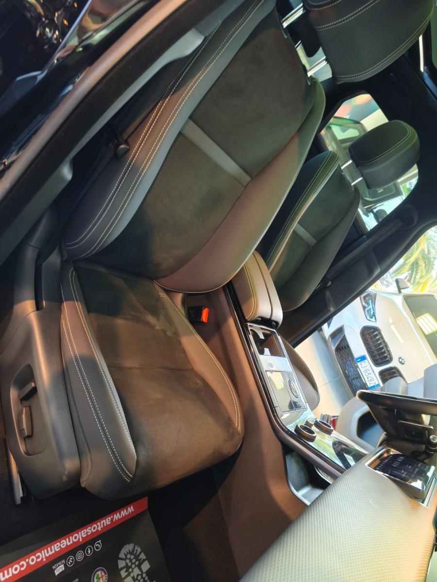 LAND ROVER Range Rover Velar 2.0 Si4 250 CV R-Dynamic HSE
