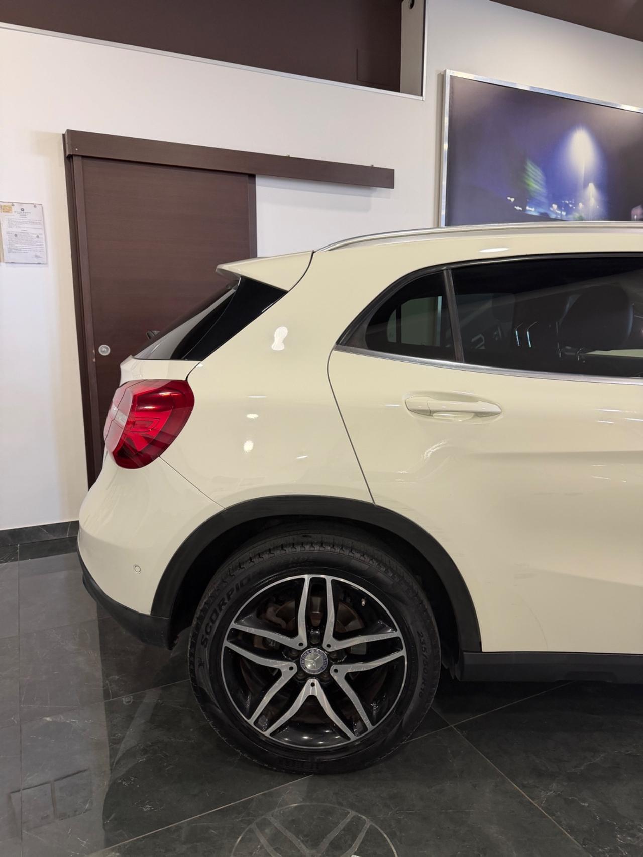 Mercedes-benz GLA 220 d Automatic Premium