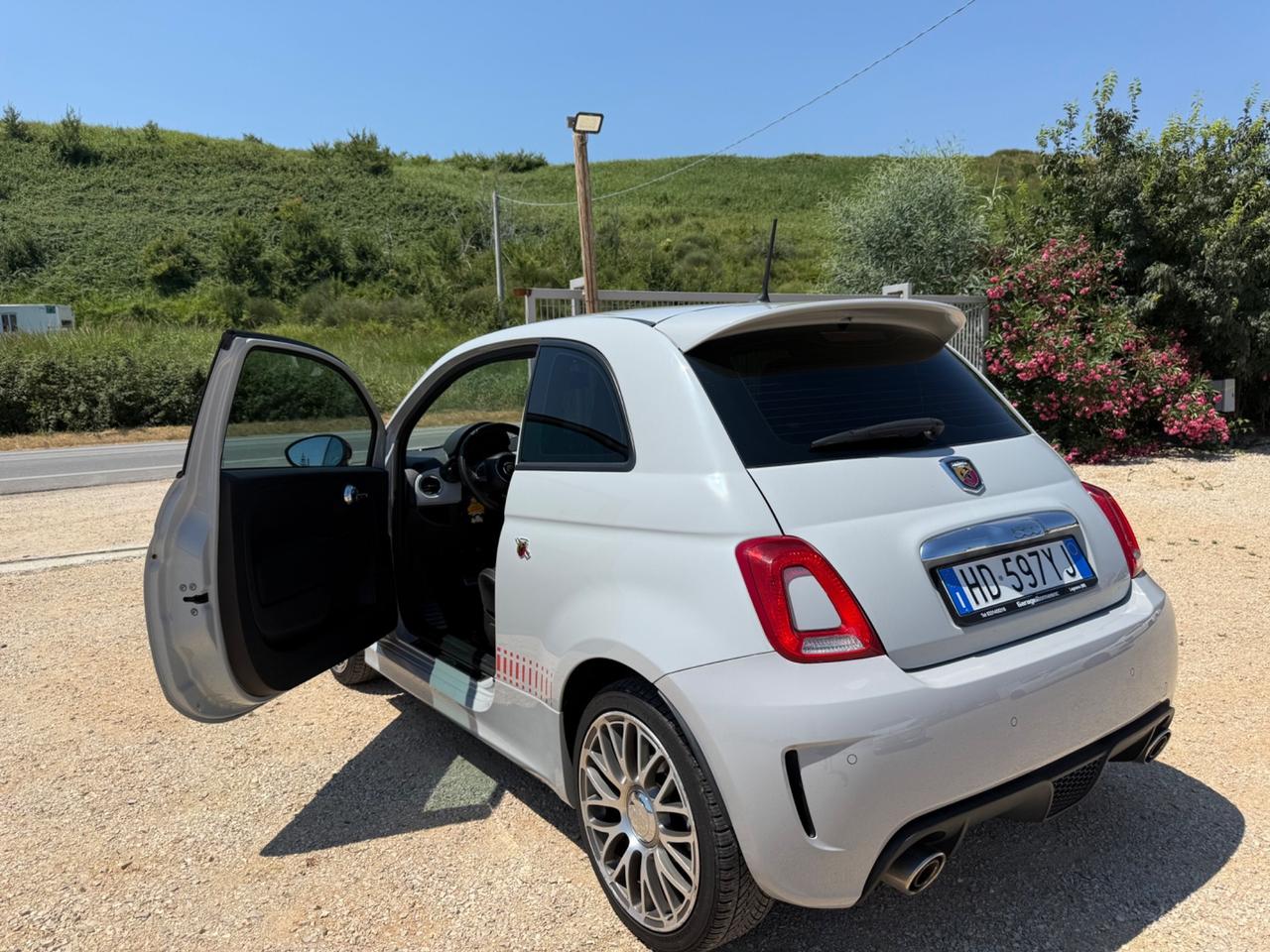 Abarth 500 1.4 Turbo T-Jet 2014 8.999€ PERMUTE
