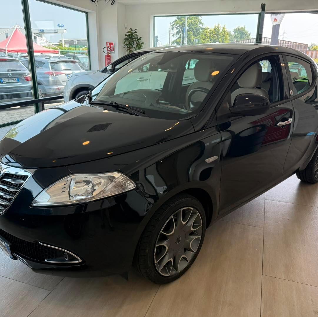 Lancia Ypsilon 1.2 69 CV 5 porte GPL Ecochic Gold