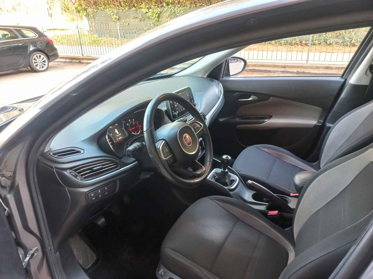 Fiat Tipo 1.6 Mjt S&S 5 porte Lounge