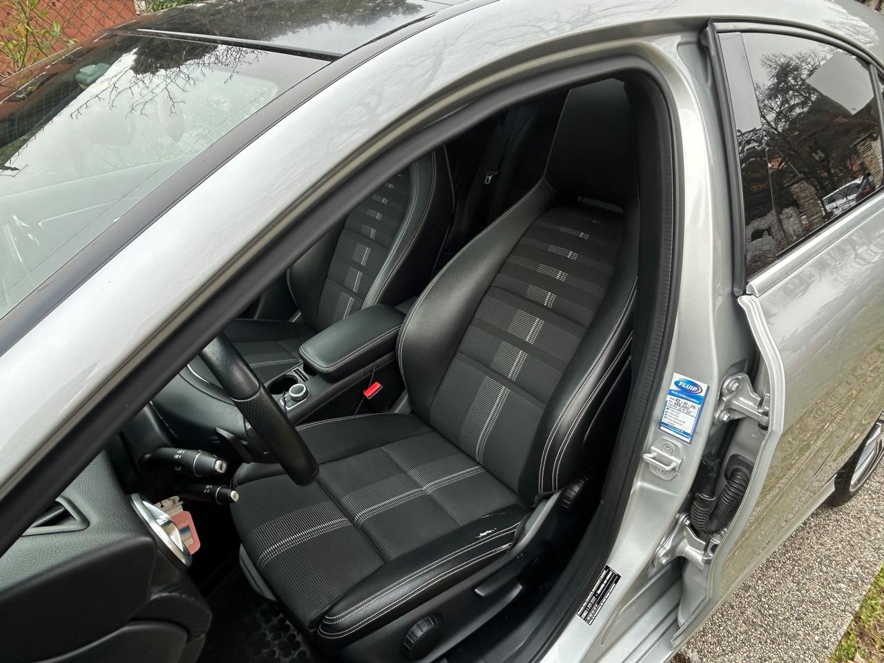 Mercedes-benz A 220 d Automatic 4Matic Premium