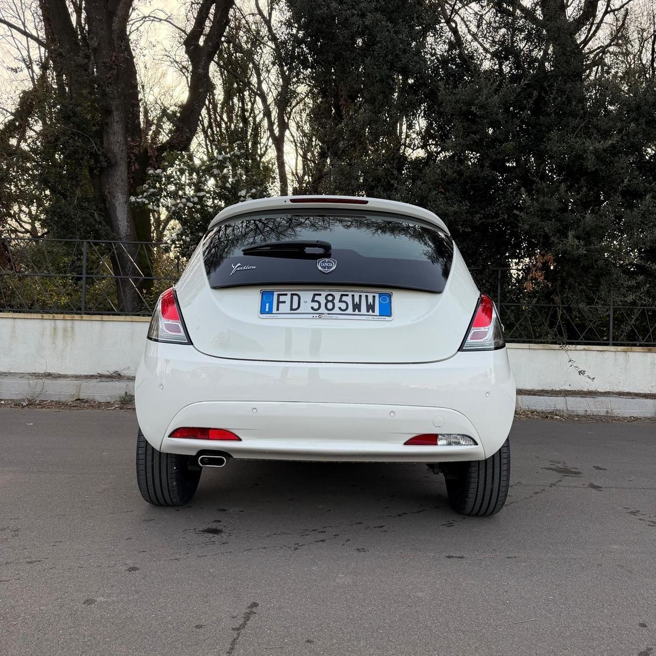 Lancia Ypsilon 1.2 69 CV 5 porte Gold