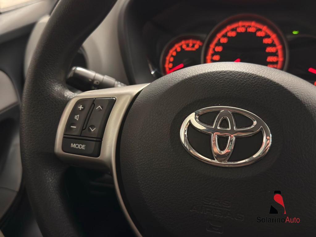 Toyota Yaris 5 Porte Yaris 5p 1.0 Trend White Edition