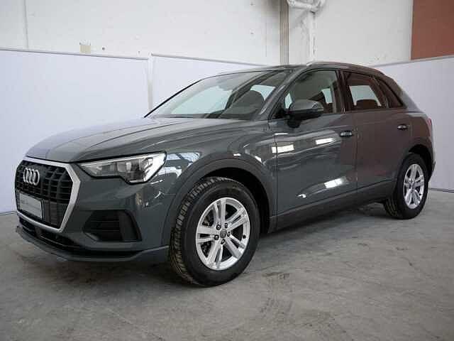 Audi Q3 35 TFSI 150cv MHEV Stronic Business