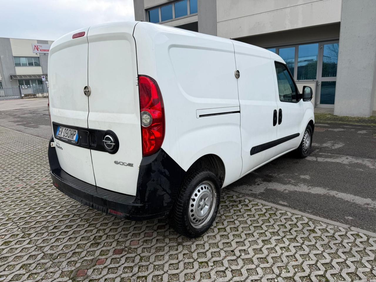 Opel combo 1.4 turbo metano