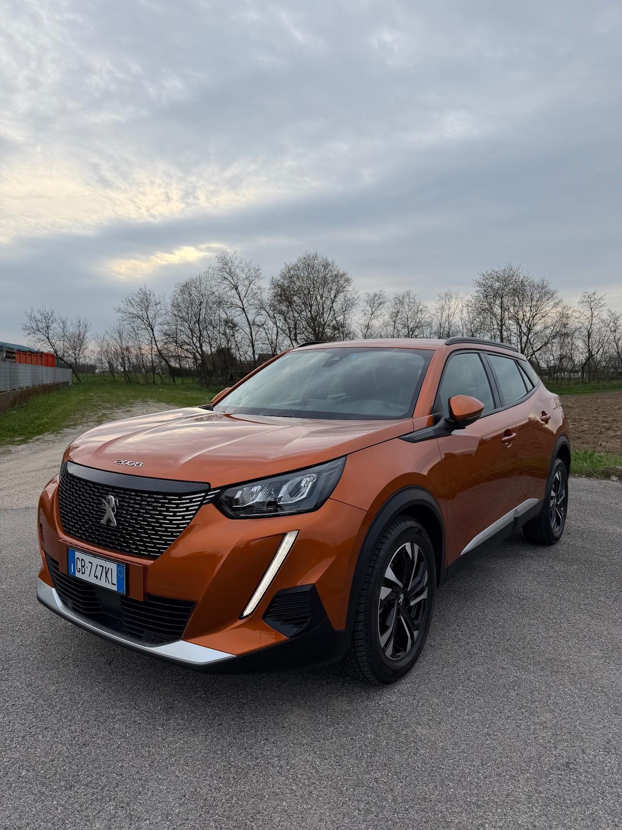 Peugeot 2008 PureTech 100 S&S Allure