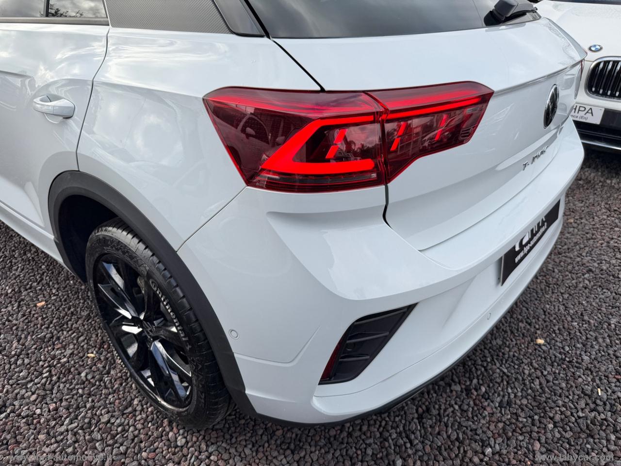 VOLKSWAGEN T-Roc 2.0TDI R-LINE NAVI LED PELLE MATRIX