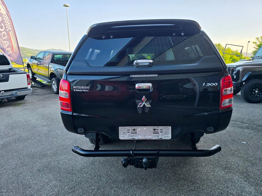 Mitsubishi L200 2.4 DI-D/154CV Double Cab Invite