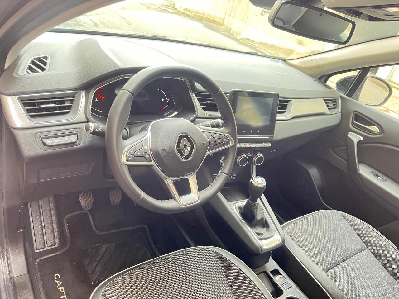 RENAULT CAPTUR 1.0 TCe ZEN BENZINA - KM 14.745 - ANCHE PER NEOPATENTATI