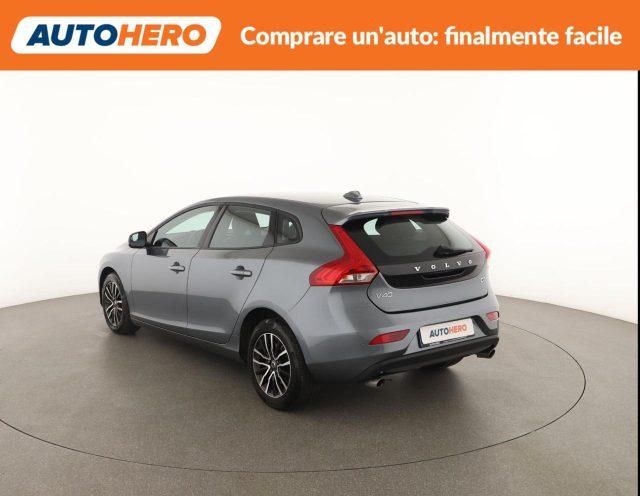 VOLVO V40 D3 Momentum
