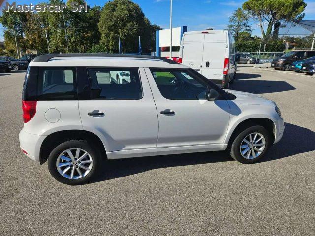 SKODA Yeti Yeti AUTOCARRO N1 2.0 tdi Easy 110cv - FH472BG